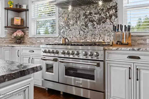 Kitchen - 4651 E Sarah Loop, Athol, ID 83801 photo 4 of 7