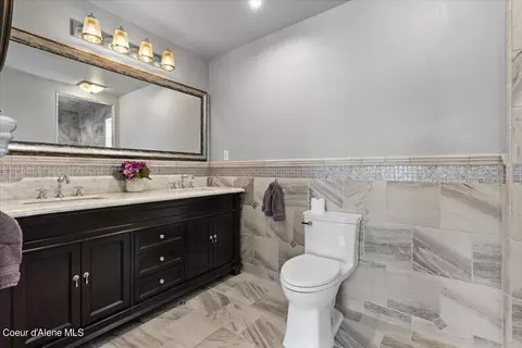 Bath - 4651 E Sarah Loop, Athol, ID 83801 photo 2 of 7
