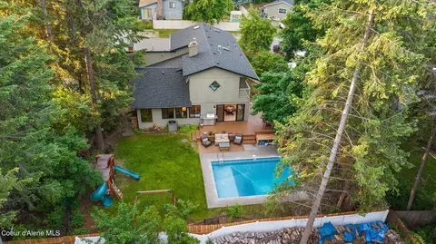 13273 N Emerald Dr, Hayden, ID 83835