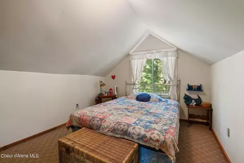 Bedroom - 526 Roop Rd, Cocolalla, ID 83813 photo 11 of 13