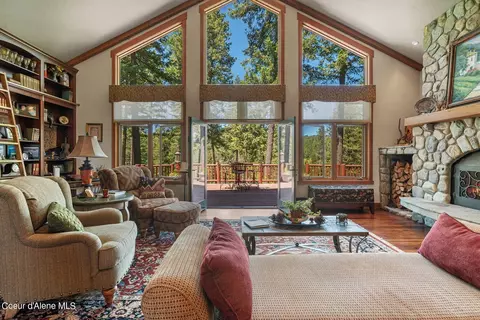 Living - 526 Roop Rd, Cocolalla, ID 83813 photo 1 of 13