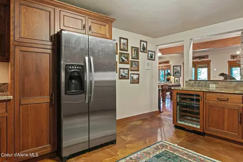 Kitchen - 526 Roop Rd, Cocolalla, ID 83813 photo 7 of 9