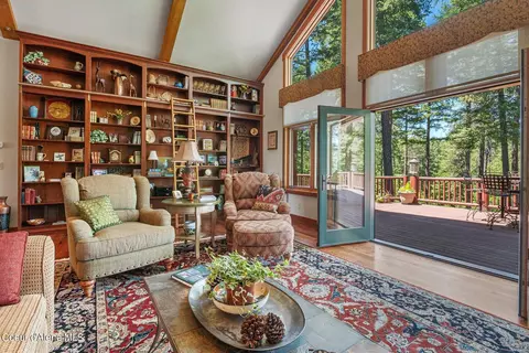 Living - 526 Roop Rd, Cocolalla, ID 83813 photo 5 of 13