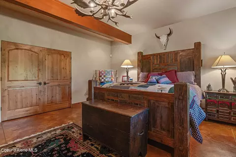 Bedroom - 526 Roop Rd, Cocolalla, ID 83813 photo 7 of 13