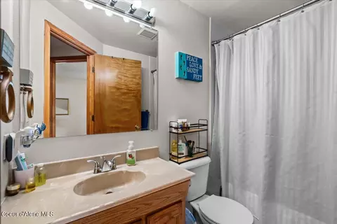 Bath - 380 E Sand Wedge Dr, Post Falls, ID 83854 photo 2 of 2