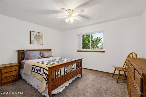 Bedroom - 380 E Sand Wedge Dr, Post Falls, ID 83854 photo 3 of 9