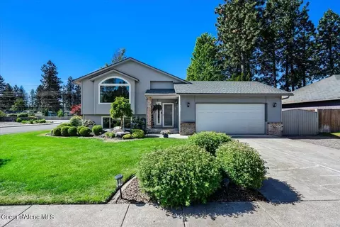 380 E Sand Wedge Dr, Post Falls, ID 83854