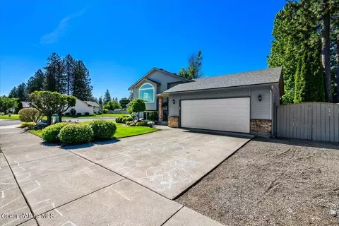 Exterior - 380 E Sand Wedge Dr, Post Falls, ID 83854 photo 2 of 6