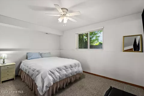 Bedroom - 380 E Sand Wedge Dr, Post Falls, ID 83854 photo 6 of 9