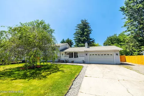 9895 N Meadow Way, Hayden, ID 83835