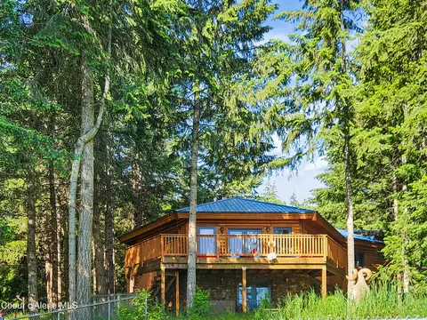 431 Gold Hill Cr, Sagle, ID 83860