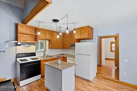 Kitchen - 647 Private Dr, Coolin, ID 83821 photo 1 of 3