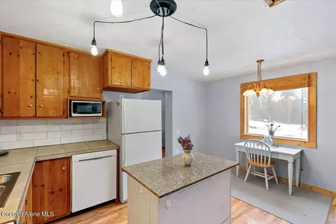 Kitchen - 647 Private Dr, Coolin, ID 83821 photo 2 of 3
