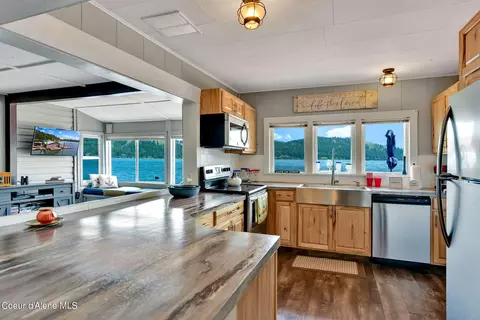 57 Chatcolet Rd Floating Home #21, Plummer, ID 83851 photo 15