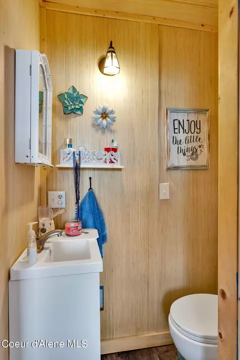 57 Chatcolet Rd Floating Home #21, Plummer, ID 83851 photo 25