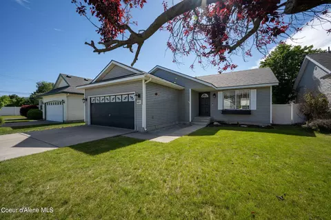 827 N Bainbridge St, Post Falls, ID 83854