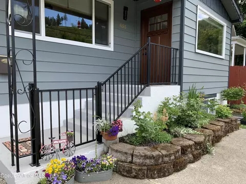 Exterior - 655 S Division St, Kellogg, ID 83837 photo 2 of 10
