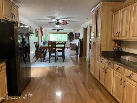 Entry Way - 655 S Division St, Kellogg, ID 83837 photo 1 of 2