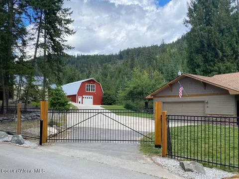 74 Eureka Rd, Sagle, ID 83860 photo 3