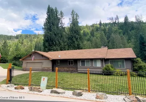 74 Eureka Rd, Sagle, ID 83860 photo 2