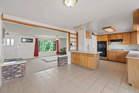 2784 N Madeira Loop, Post Falls, ID 83854 photo 11