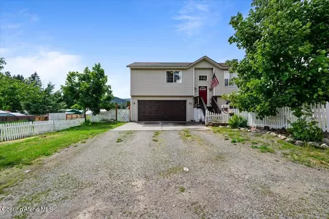32785 N 4th Ave, Spirit Lake, ID 83869