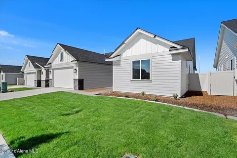 3546 N Cyprus Fox Lp Lp, Post Falls, ID 83854 photo 2