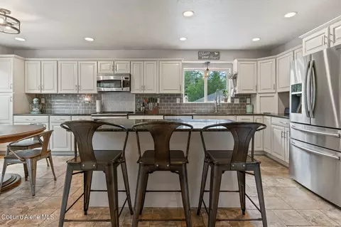 Kitchen - 60 Lakeview Dr, Cocolalla, ID 83813 photo 1 of 4