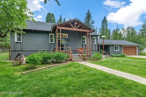 60 Lakeview Dr, Cocolalla, ID 83813