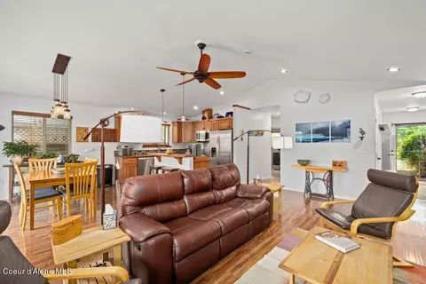 1312 Pine St, Sandpoint, ID 83864 photo 9