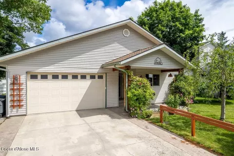 1312 Pine St, Sandpoint, ID 83864 photo 2