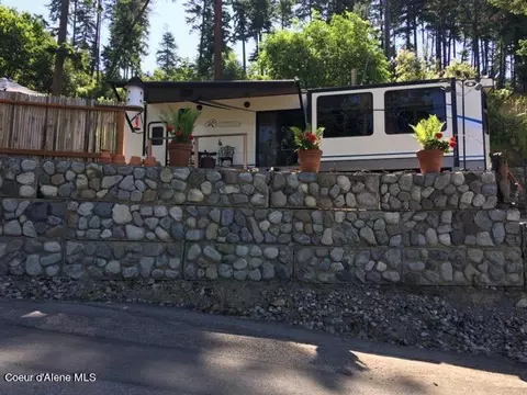 2840 S Silver Beach Rd, Coeur D'alene, ID 83814