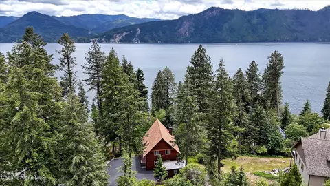 63 Glacier Loop Rd, Bayview, ID 83803
