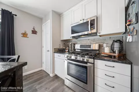 Kitchen - 2495 N Partridge Loop, Post Falls, ID 83854 photo 6 of 6