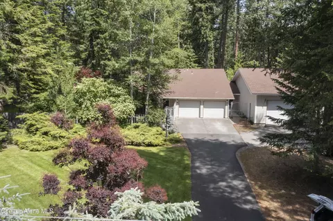 11564 N Saxon Dr, Hayden, ID 83835