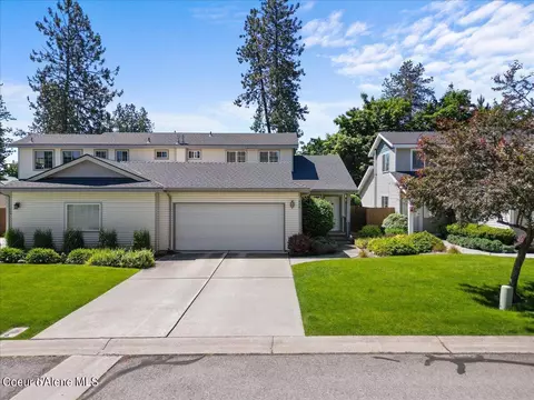 352 E Knotty Pine Ln, Coeur D'alene, ID 83815
