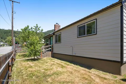 Exterior - 108 Western Ave, Silverton, ID 83867 photo 4 of 16