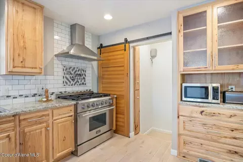 Kitchen - 108 Western Ave, Silverton, ID 83867 photo 1 of 6