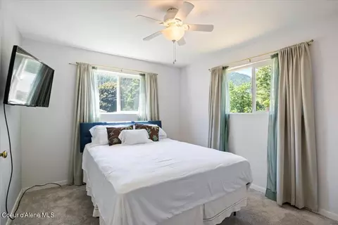 Bedroom - 108 Western Ave, Silverton, ID 83867 photo 1 of 6
