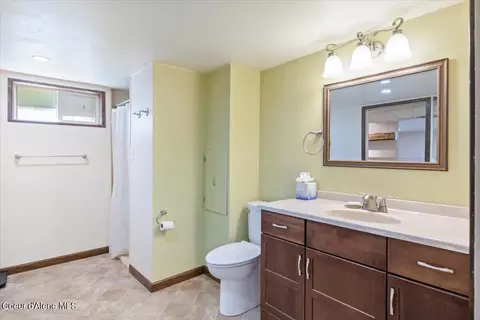 Bath - 108 Western Ave, Silverton, ID 83867 photo 2 of 2