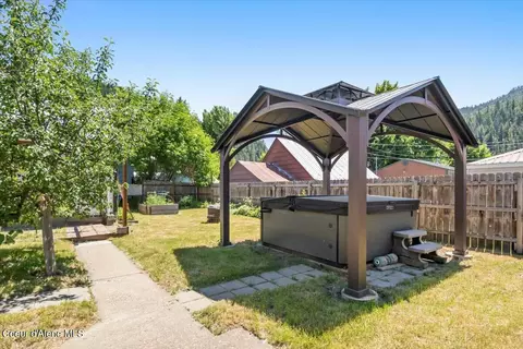 Exterior - 108 Western Ave, Silverton, ID 83867 photo 11 of 16