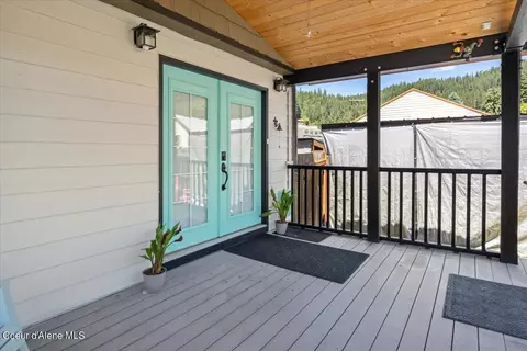 Exterior - 108 Western Ave, Silverton, ID 83867 photo 6 of 16
