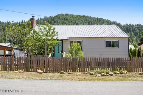 108 Western Ave, Silverton, ID 83867