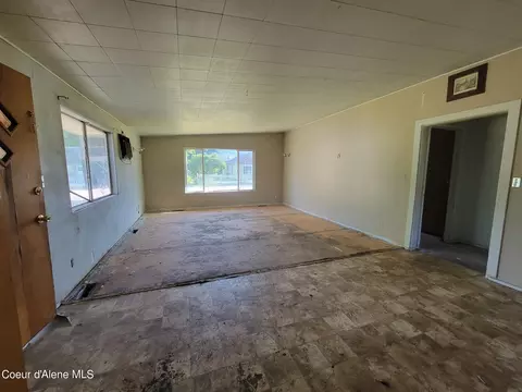 202 Lewiston Ave, Pinehurst, ID 83850 photo 7