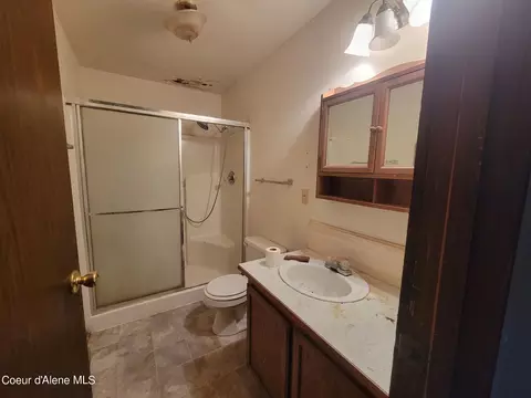 202 Lewiston Ave, Pinehurst, ID 83850 photo 9