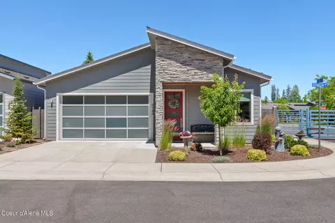 2143 W Estancia Dr, Coeur D'alene, ID 83814