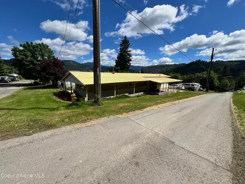 320 Lincoln Ave, Saint Maries, ID 83861