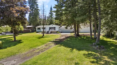 12773 N Hauser Lake Rd, Hauser, ID 83854