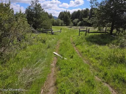 282 Boots Ln, De Smet, ID 83824
