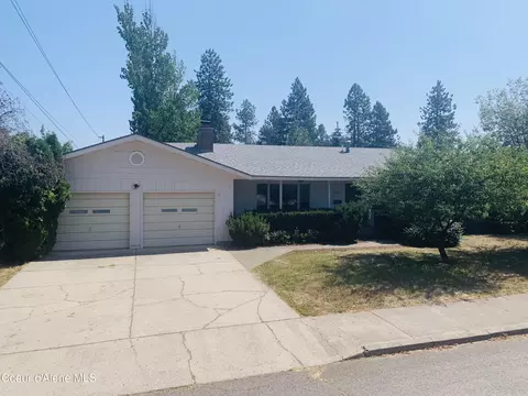 2922 N 6th St, Coeur D'alene, ID 83815